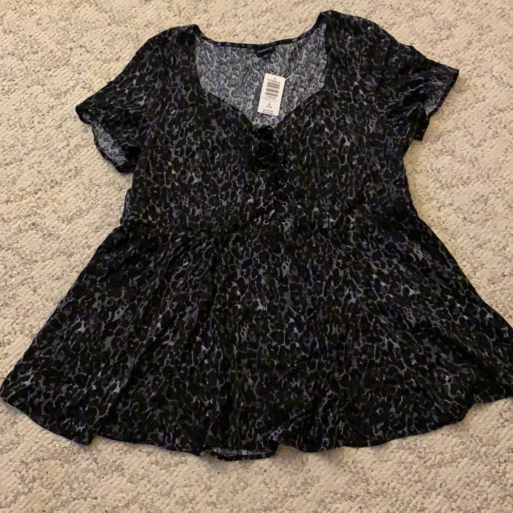 Women's Torrid Short-Sleeve Leopard Top - 2 (18-20)